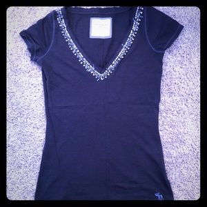 Abercrombie & Fitch V Neck Bead Accent Tee